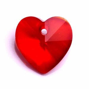 Dije Cristal Corazon 10mm- Rojo (3 pzas)