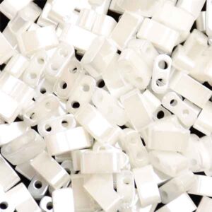 Media Tila #471 Blanco Perla Aperlado  2.5X1.9 (1 grm)